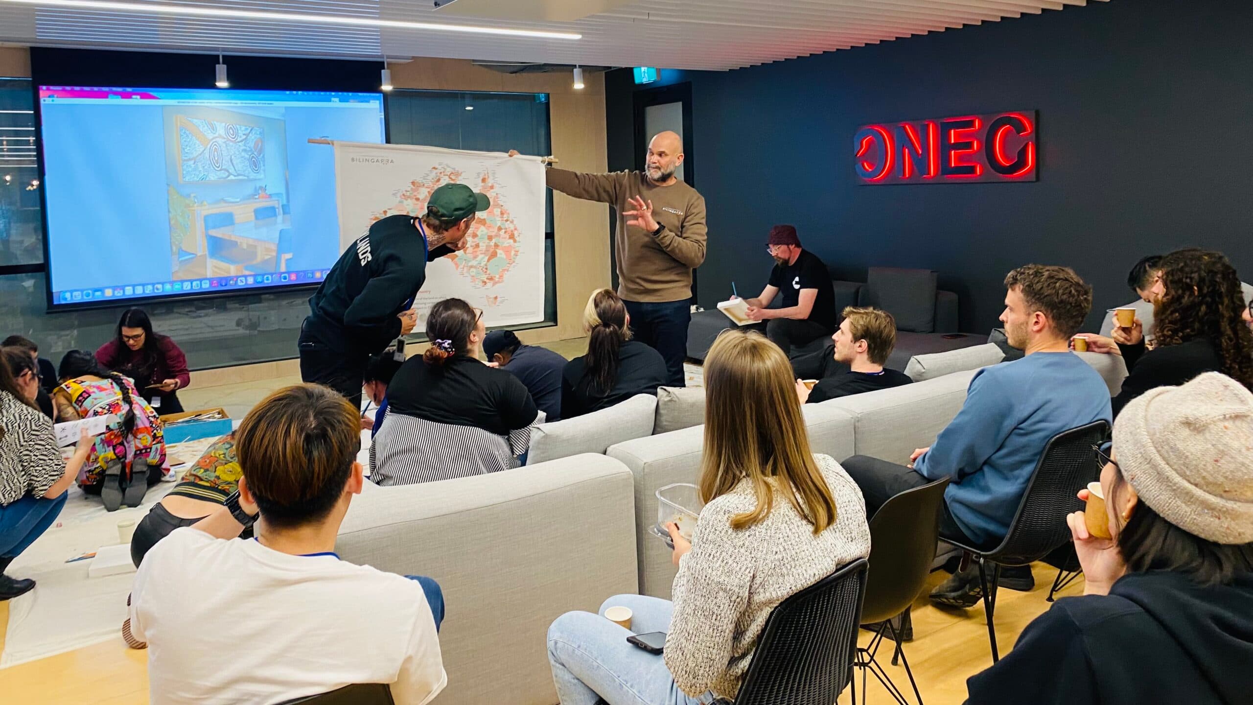 NOUS RECONNAISSONS LES PROPRIÉTAIRES TRADITIONNELS ET LES GARDIENS DES TERRES OÙ DNEG OPÈRE.